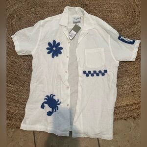 NWT LINEN EMBROIDERED TOP